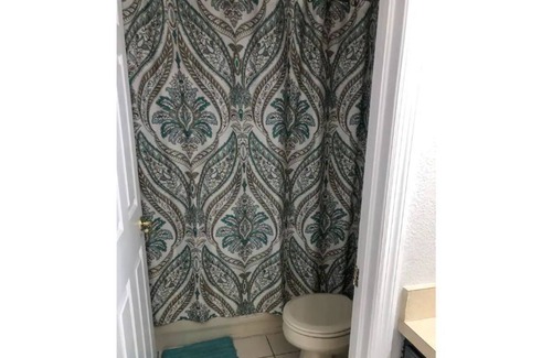 Westchase House | lovely and comfortable 3 bedroom home near beach, Tampa