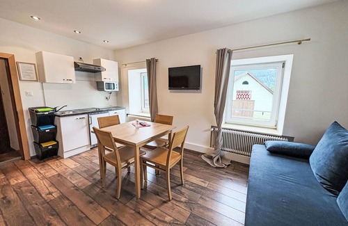 Sankt Martin Apartment | Lovely apartment for 4 people with WIFI, TV, pets allowed and parking