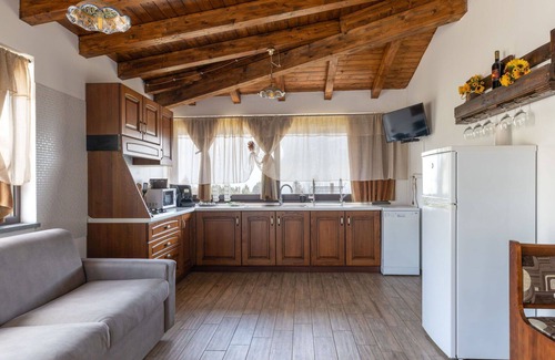 Coste Apartment | Lovely apartment for 6 guests with WIFI, A/C, TV and pets allowed