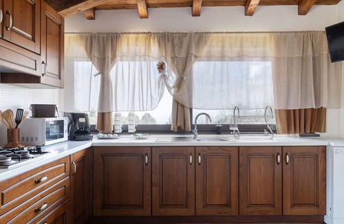 Coste Apartment | Lovely apartment for 6 guests with WIFI, A/C, TV and pets allowed