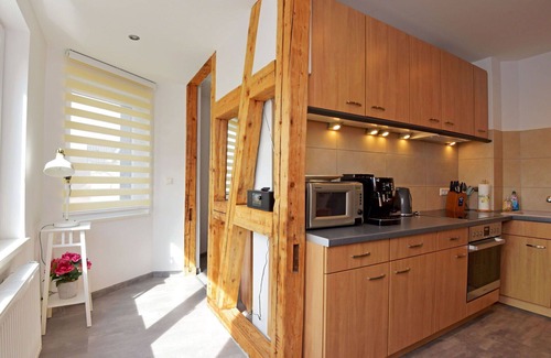 Zella-Mehlis Apartment | Lovely apartment for 4 people with WIFI, TV and pets allowed