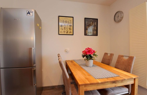 Zella-Mehlis Apartment | Lovely apartment for 4 people with WIFI, TV and pets allowed