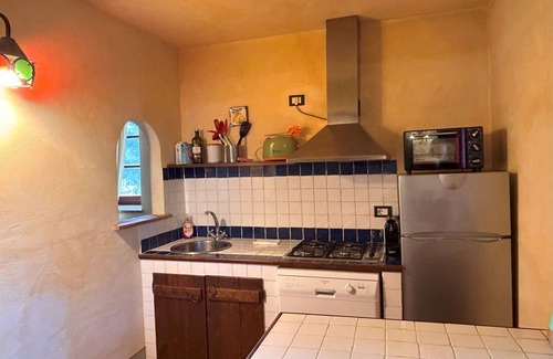 Monteleone d'Orvieto Apartment | Lovely apartment for 6 people with WIFI, pool, TV, terrace and parking