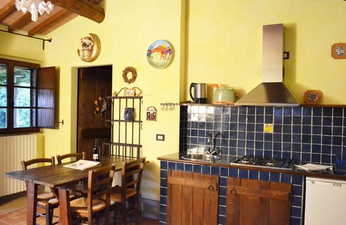 Monteleone d'Orvieto Apartment | Lovely apartment for 4 guests with pool, WIFI, TV and parking