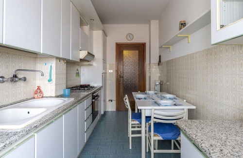 Vallecrosia Apartment | Lovely apartment for 5 guests with WIFI, TV, balcony, pets allowed and parking
