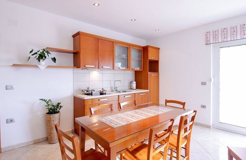 Brda Apartment | Lovely apartment for 5 guests with A/C, WIFI, pool, TV, patio and panoramic view