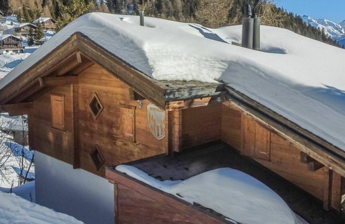 Bettmeralp Apartment | Lovely apartment for 9 people with WIFI, TV and balcony