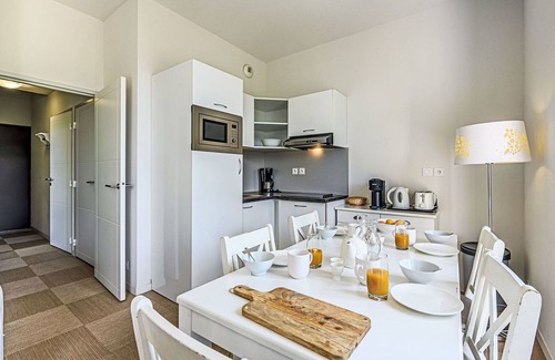 Baden Apartment | Lovely apartment for 5 people with WIFI, pool, TV and parking