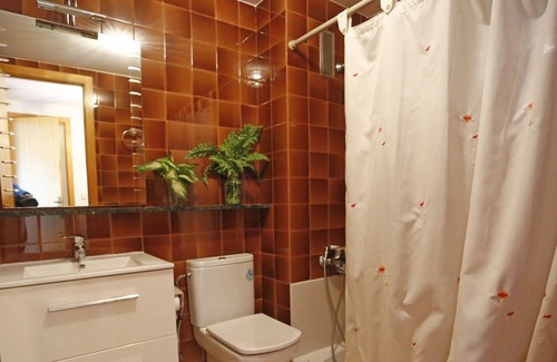 L'Ampolla Apartment | Lovely apartment for 6 guests with A/C, WIFI, TV, terrace, pets allowed and parking