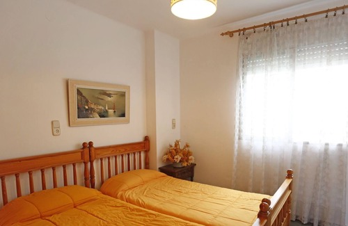 L'Ampolla Apartment | Lovely apartment for 6 guests with A/C, WIFI, TV, terrace, pets allowed and parking