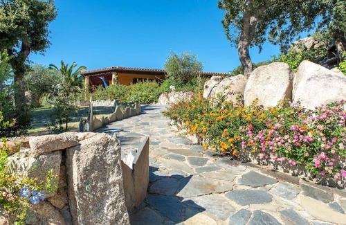 Telti Apartment | Lovely apartment for 6 guests with A/C, pool, WIFI, TV, patio, pets allowed and parking