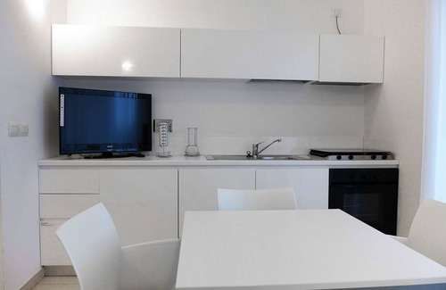 Marina di Vasto Apartment | Lovely apartment for 4 guests with A/C, WIFI, pool, TV, patio, pets allowed and parking