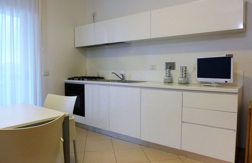 Marina di Vasto Apartment | Lovely apartment for 4 guests with A/C, WIFI, pool, TV, patio, pets allowed and parking