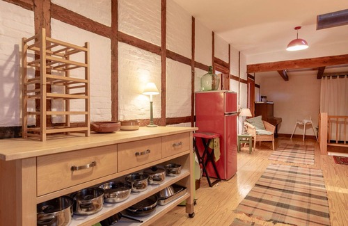 Horne Villa | Lovely apartment in villa for 7 guests with WIFI, TV, patio and parking