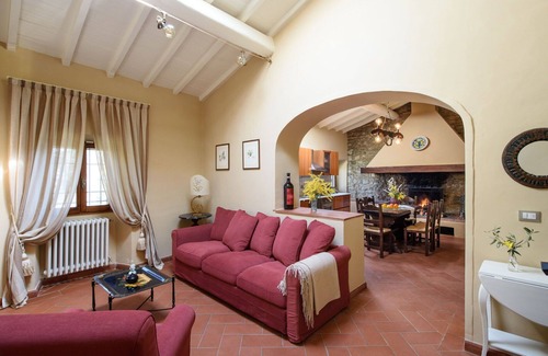 Pontassieve House | Lovely apartment in villa with WIFI, pool, A/C, TV, patio, panoramic view and parking