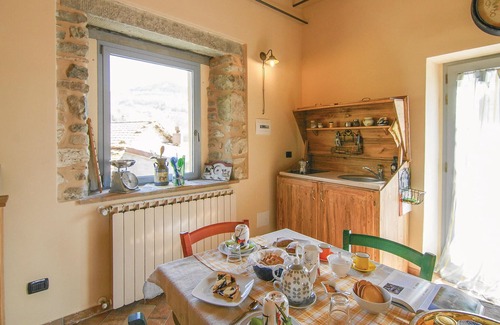 Arlia Apartment | Lovely apartment in Fivizzano with WiFi