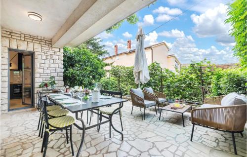 Valbandon Apartment | Lovely Apartment In Fazana With Wifi