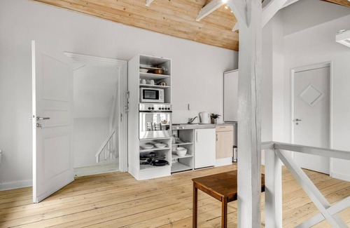Hojer Apartment | Lovely apartment in Højer with WiFi
