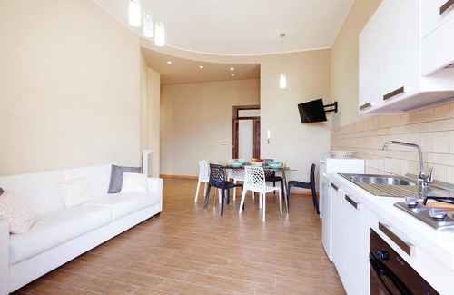 Piazza Roma Apartment | Lovely apartment in Lettere -NA-