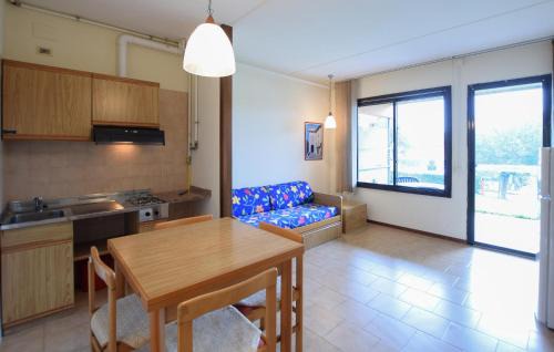 San Feliciano Apartment | Lovely Apartment In San Feliciano