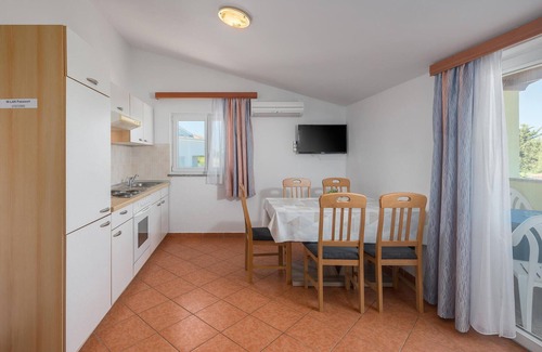 Mugeba Apartment | Lovely apartment in Porec with WiFi