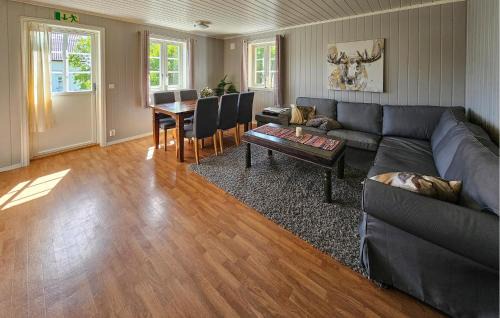 Rygge Municipality Apartment | Lovely Apartment In Sperrebotn With Wifi
