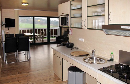 Bad Emstal House | Lovely apartment in villa for 3 people with pool, WIFI, TV, terrace, pets allowed and parking