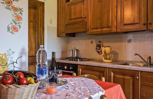 Lajatico Villa | Lovely apartment in villa for 2 people with pool, WIFI, TV and patio