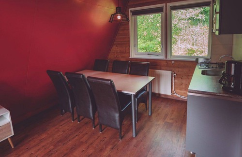 Bant House | Lovely apartment in villa for 6 people with WIFI, TV, pets allowed and parking
