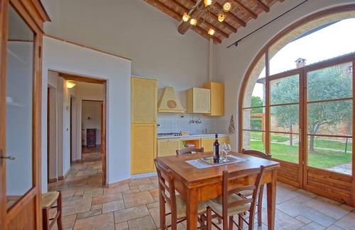 Simignano Apartment | Lovely apartment for 4 people with pool, WIFI, TV, pets allowed and parking