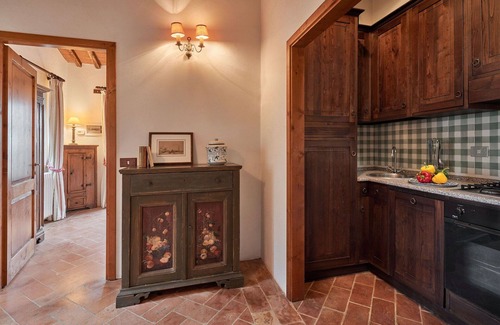 Umbertide Villa | Lovely apartment in villa for 4 people with WIFI, A/C, pool, TV and parking