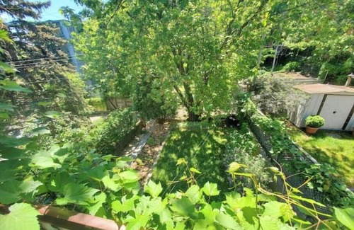 Sainte-Marie Apartment | Lovely apartment with garden, barbecue - King bed