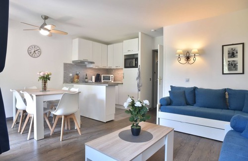 Deauville Apartment | LOVELY APARTMENT WITH TERRACE AND POOL VIEW WIFI FOR 6 PEOPLE