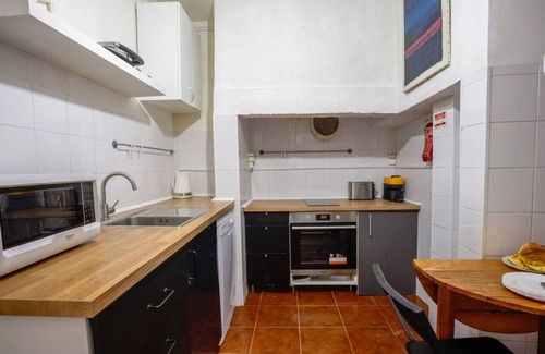 Encarnacao Apartment | Lovely Apt in Bairro Alto