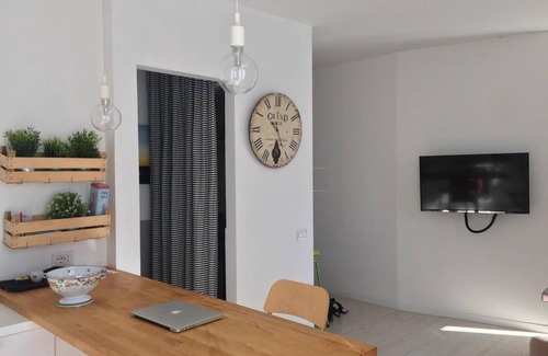 Vedano al Lambro Apartment | Lovely apt. only 300mt. Monza F1 Circuit-Park-Golf