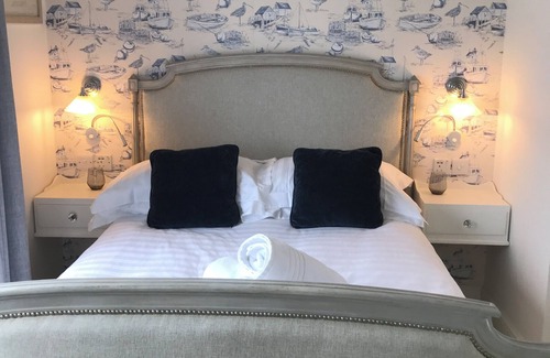 Portmellon Bed & Breakfast | Lovely boutique Bed and Breakfast room with stunning sea views