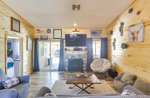 Sunridge Estates House | Lovely Bullhead City Retreat with Patio and Grill!