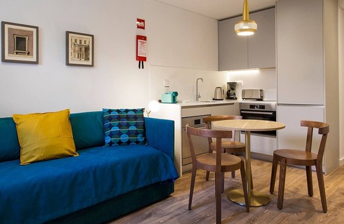 Encarnacao Apartment | Lovely Chiado Studio by LovelyStay