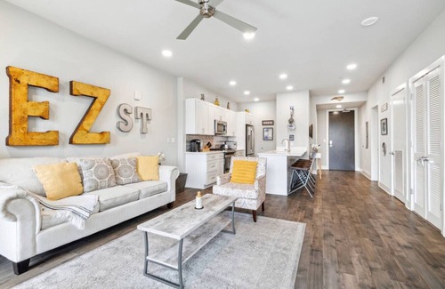 Saint Claude Condo | Lovely Condo in the Bywater. Great Nola Location!