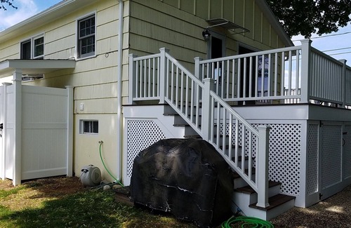 Old Saybrook House | Lovely Cornfield Point home away from home
