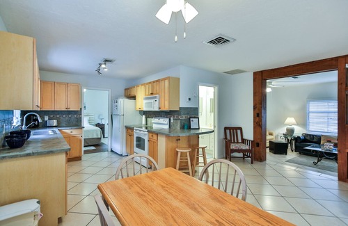 Laurel Cottage | Lovely cottage close to beach