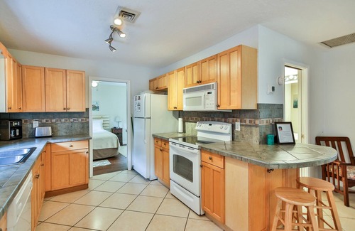 Laurel Cottage | Lovely cottage close to beach