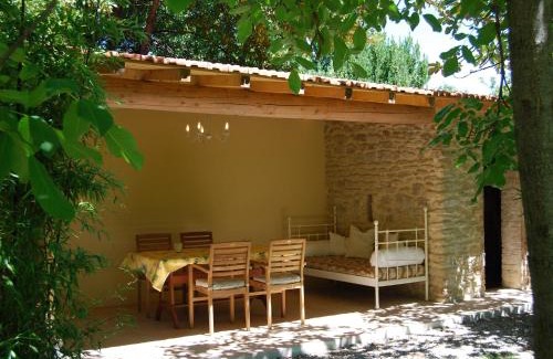 Valreas House | Lovely Cottage in Valréas with Swimming Pool
