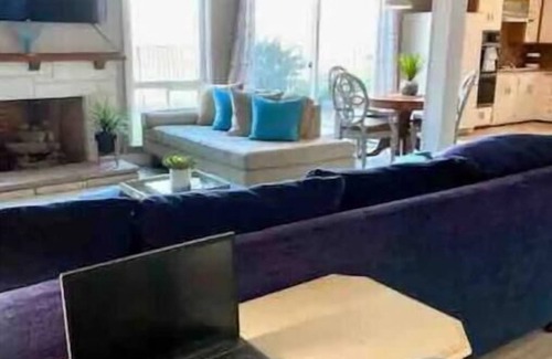 Del Obispo House | Lovely Cozy Beach Cottage.