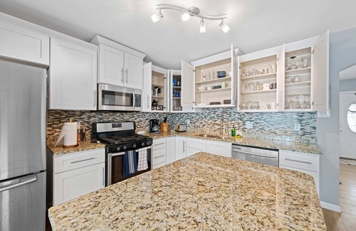 Clayton-Tamm House | Lovely Dogtown Home/ABODEbucks
