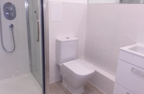 Whittington House | Lovely Double Room In London Colindale