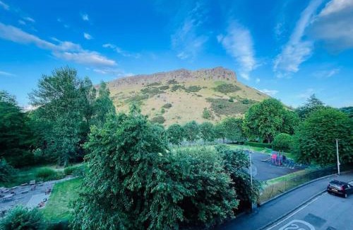 Gifford Apartment | Lovely duplex apartment in Edinburgh city centre