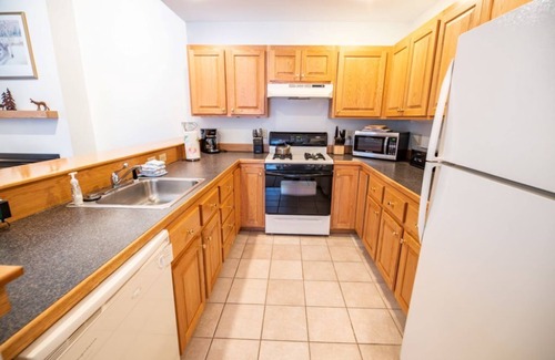 Carrabassett Valley Condo | Lovely family condo at Sugarloaf Mountain