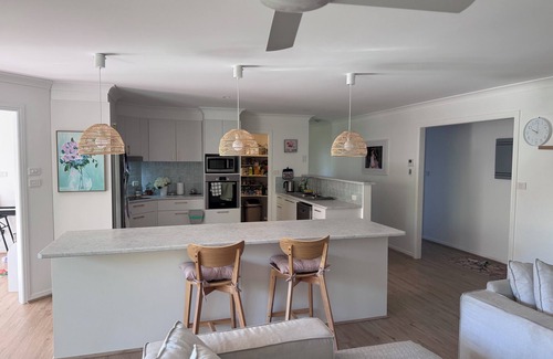 Suffolk Park House | Lovely Family Home-walking distance to Suffolk Beach/5min drive to Byron Bay