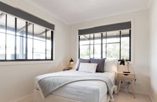 Binalong Bay House | Lovely Family Home in Binalong Bay with Bike Shed